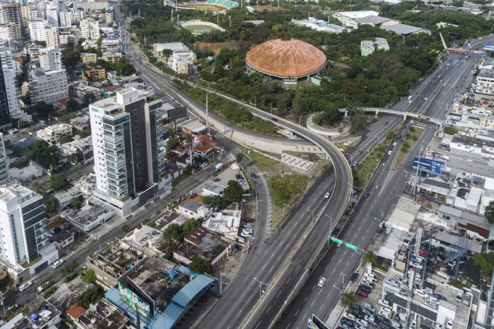 Una Nación en Cruce de Caminos